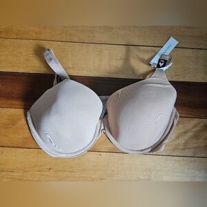 🆕️Victoria's Secret Lightly Lined Full Coverage T-Shirt Bra